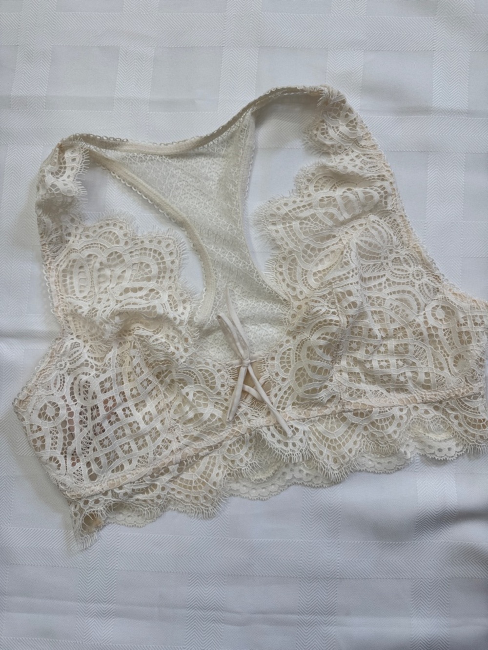 NWT Victoria's Secret Lace Bralette in Ivory Cream